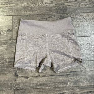 Cropped biker shorts